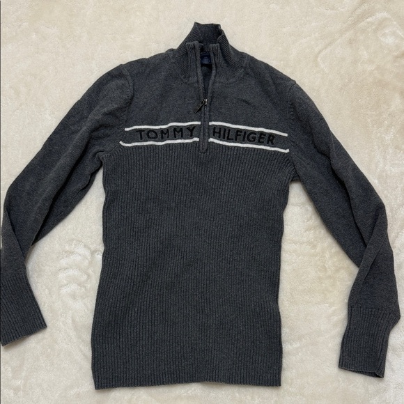 Tommy Hilfiger Women’s Charcoal Zip-Up Sweater Large - Picture 1 of 5